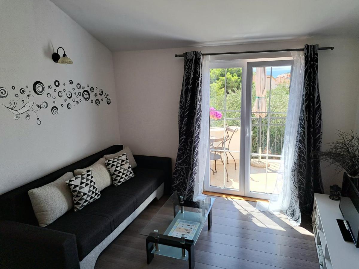 Apartment Oaza Mira Tribalj 外观 照片