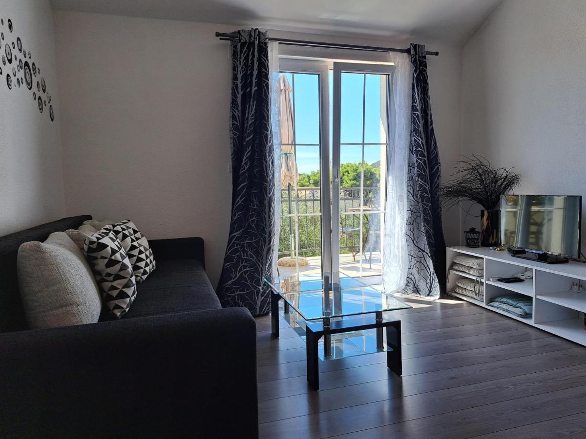 Apartment Oaza Mira Tribalj 外观 照片