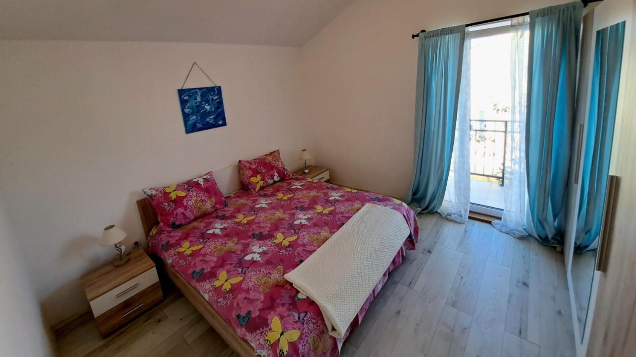 Apartment Oaza Mira Tribalj 外观 照片